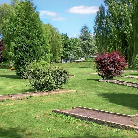 Campsite Les Fontaines *